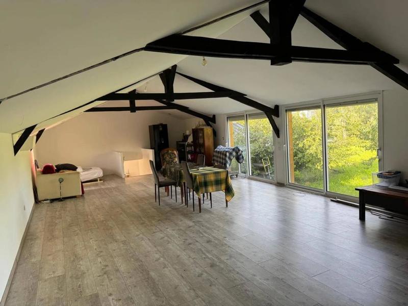 Maison - 198 m² - 6 pièces