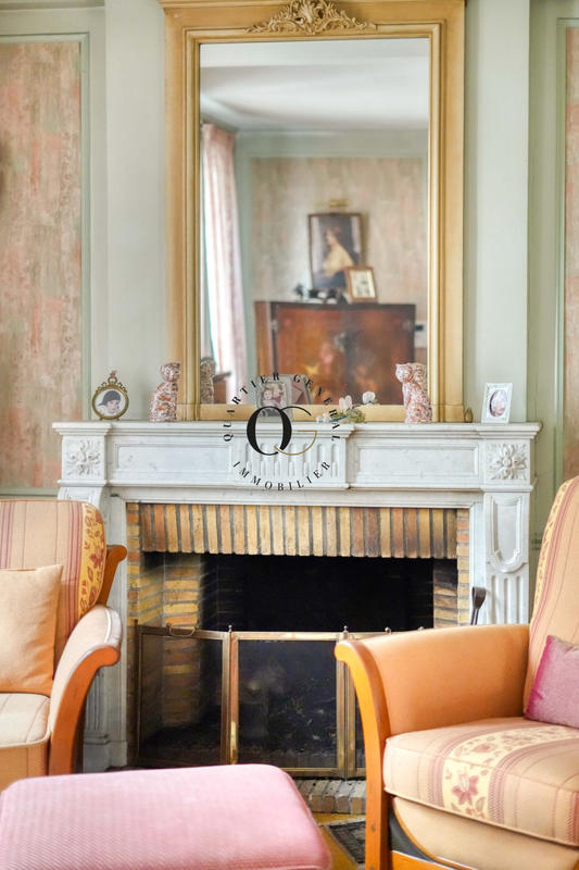 Maison - 200 m² - 8 pièces