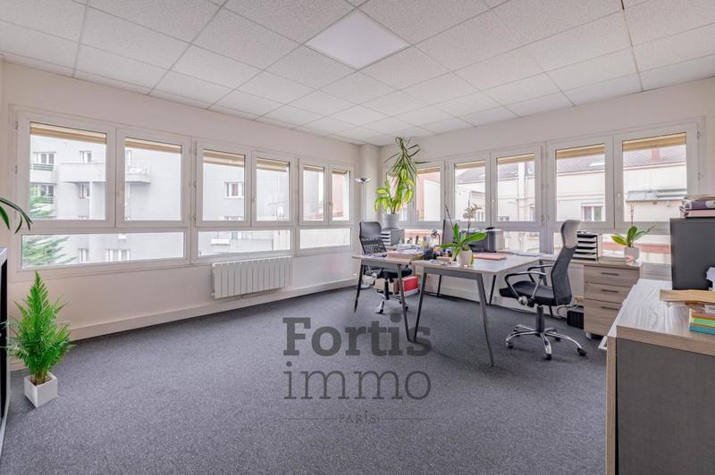 Bureau - 547 m² - 8 pièces