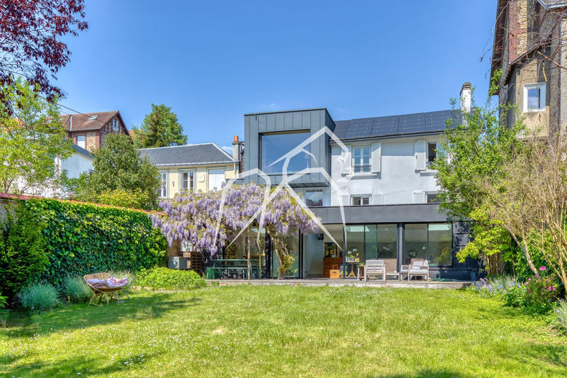 Maison contemporaine - 140 m² - 6 pièces