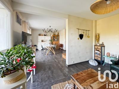 Maison - 200 m² - 8 pièces