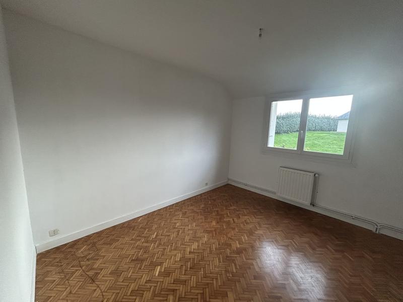 Maison traditionnelle - 168 m² - 7 pièces