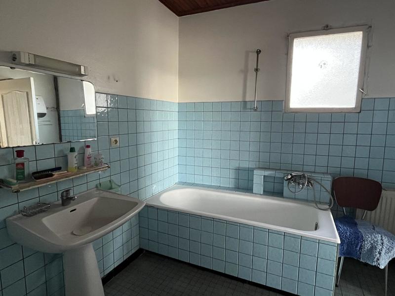 Maison en pierre - 213 m² - 9 pièces