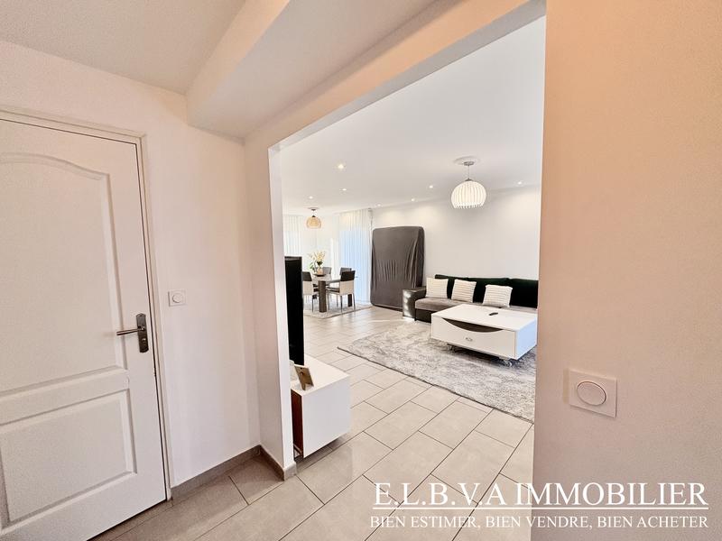 Maison - 120 m² - 4 pièces