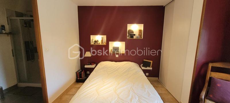 Maison en pierre - 222 m² - 9 pièces