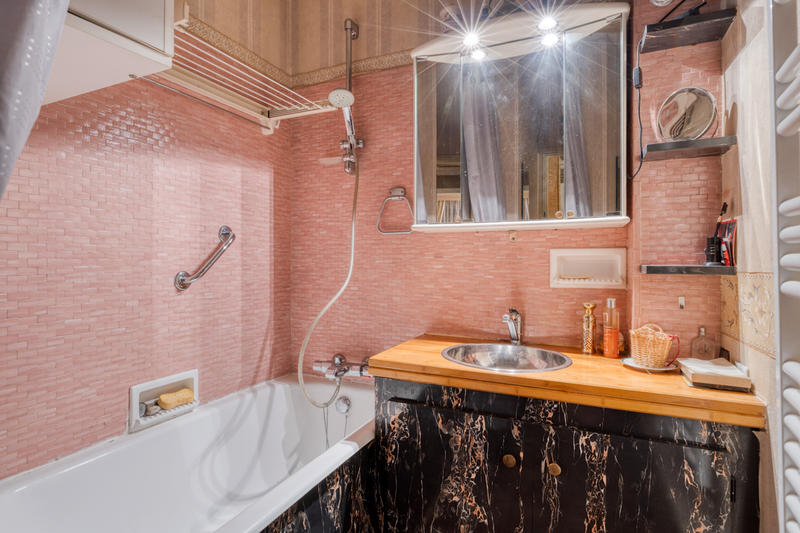 Appartement - 98 m² - 6 pièces