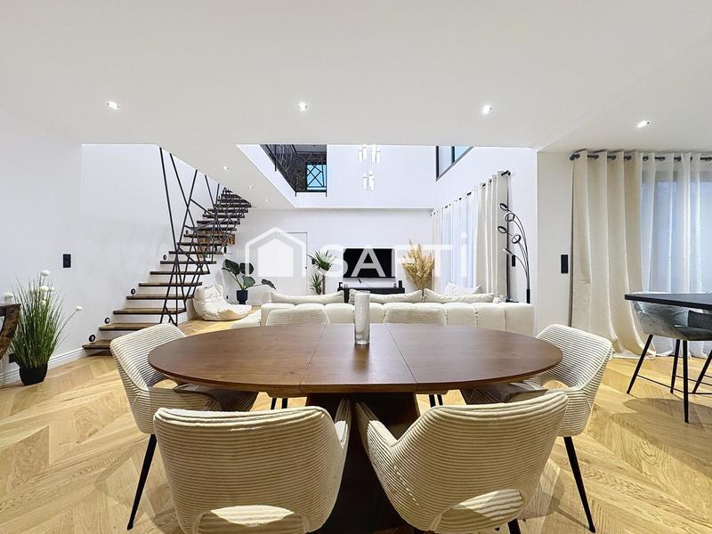 Maison - 160 m² - 7 pièces