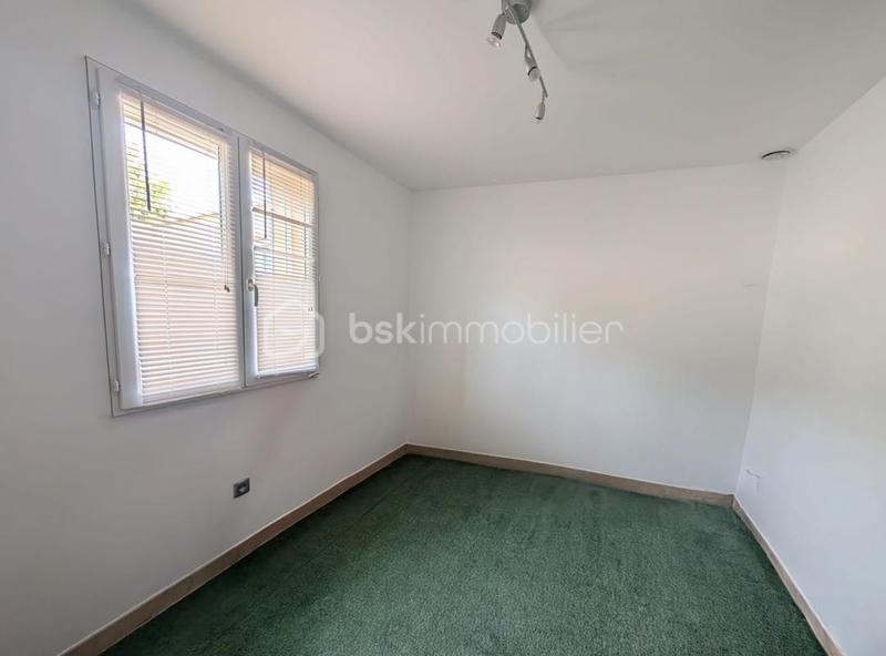 Villa - 100 m² - 5 pièces