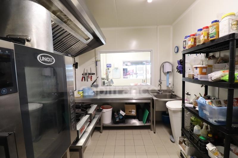 Fonds de commerce - 200 m²