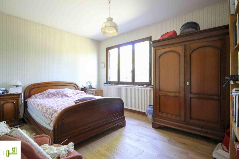 Maison - 192 m² - 10 pièces