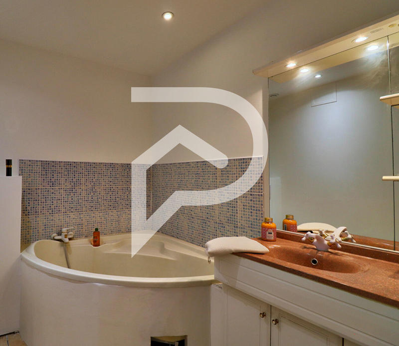 Maison de village - 110 m² - 5 pièces