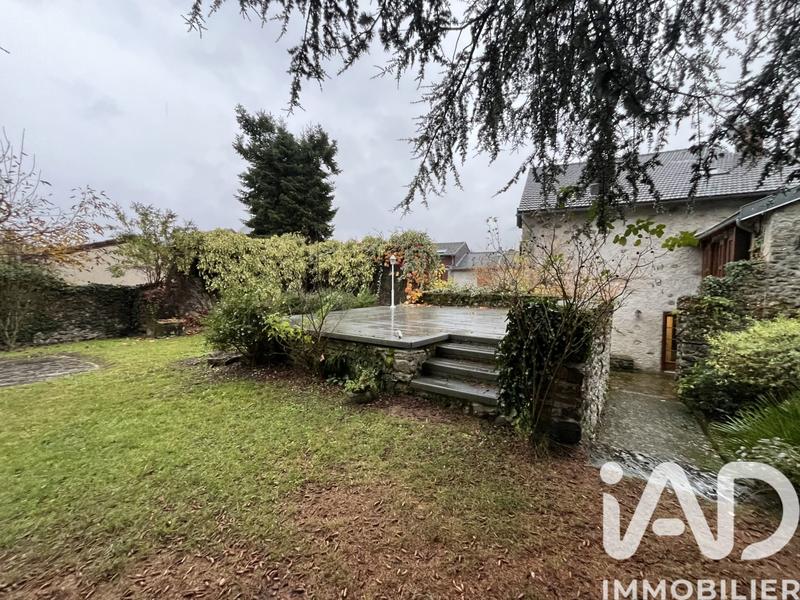 Maison de village - 250 m² - 12 pièces