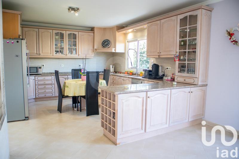 Maison - 210 m² - 8 pièces