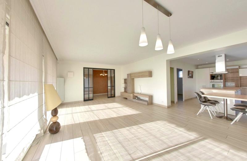 Maison - 170 m² - 6 pièces
