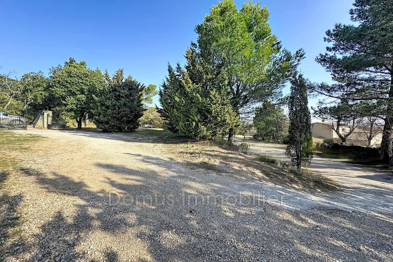 Terrain - 1 037 m²