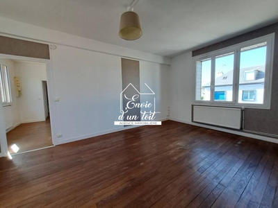 Appartement - 94 m² - 4 pièces