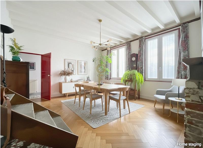 Maison - 140 m² - 5 pièces