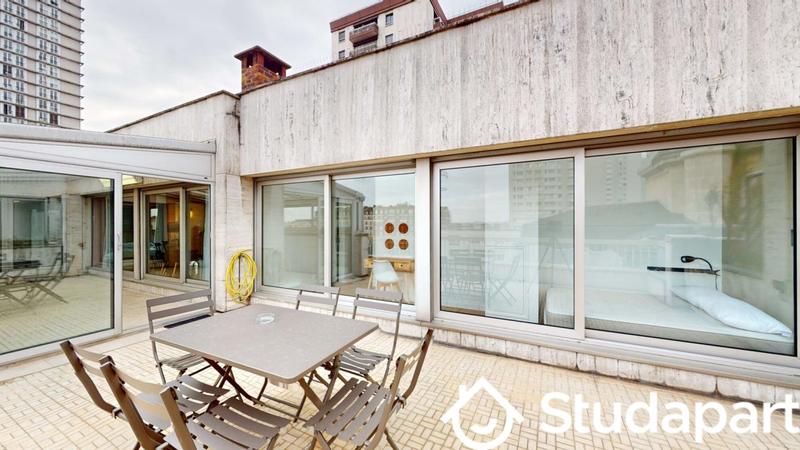 Chambre - 9 m² - 1 pièce