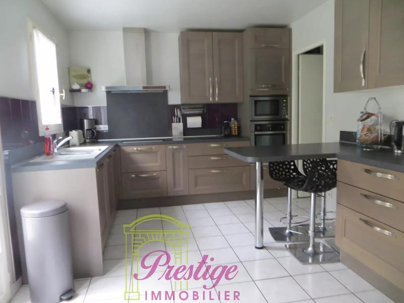 Maison - 150 m² - 6 pièces