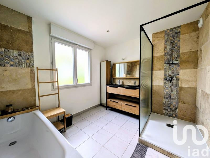 Maison - 117 m² - 5 pièces