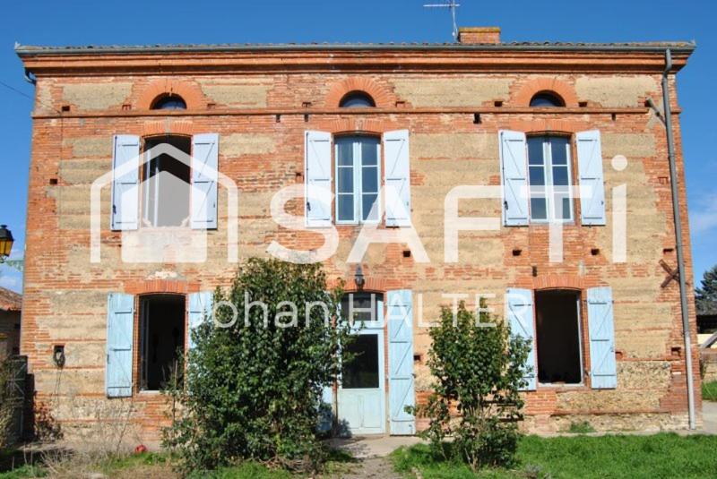 Maison - 330 m² - 8 pièces