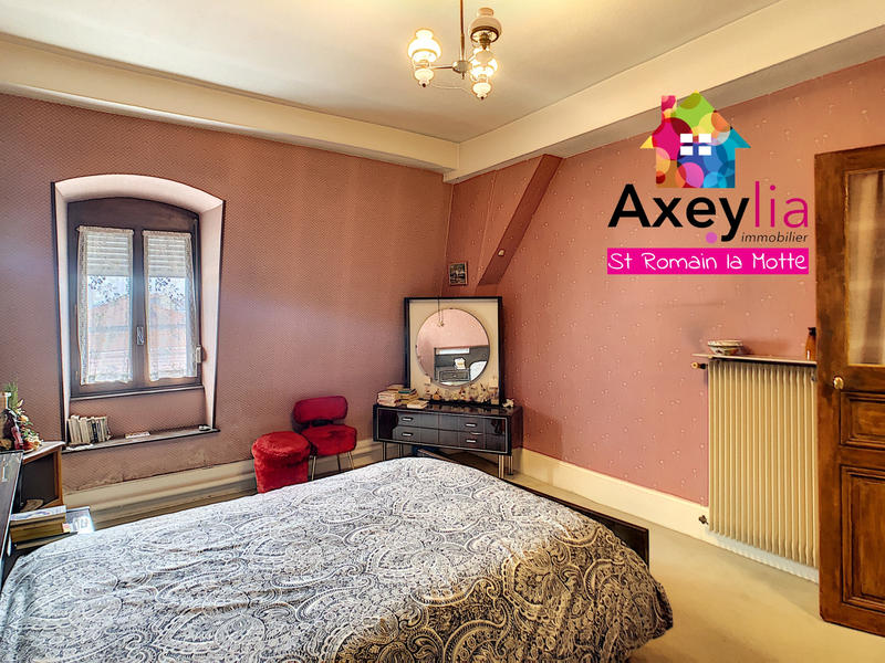 Appartement - 200 m² - 6 pièces