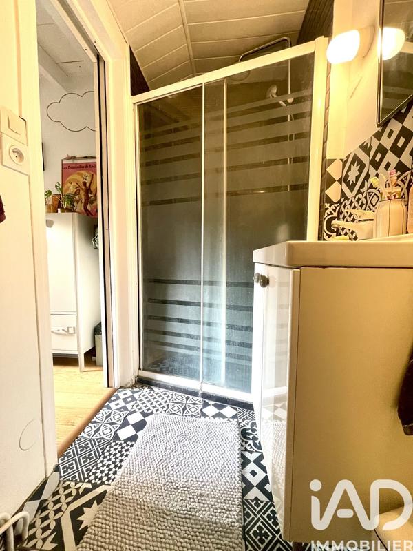 Maison - 165 m² - 9 pièces