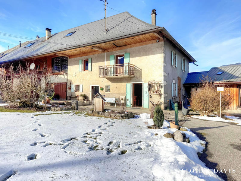 Maison - 194 m² - 8 pièces