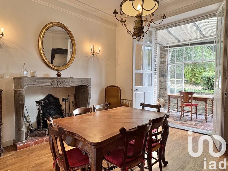 Maison - 177 m² - 9 pièces