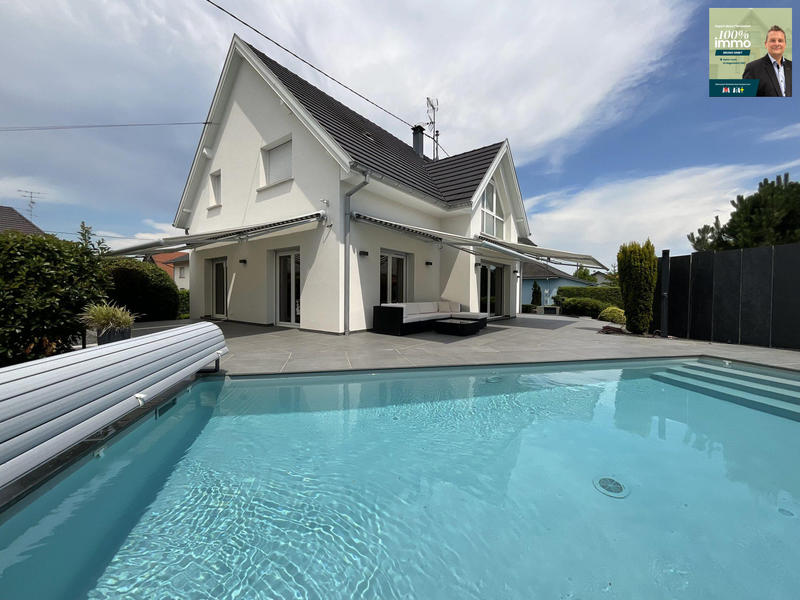 Maison - 256 m² - 7 pièces