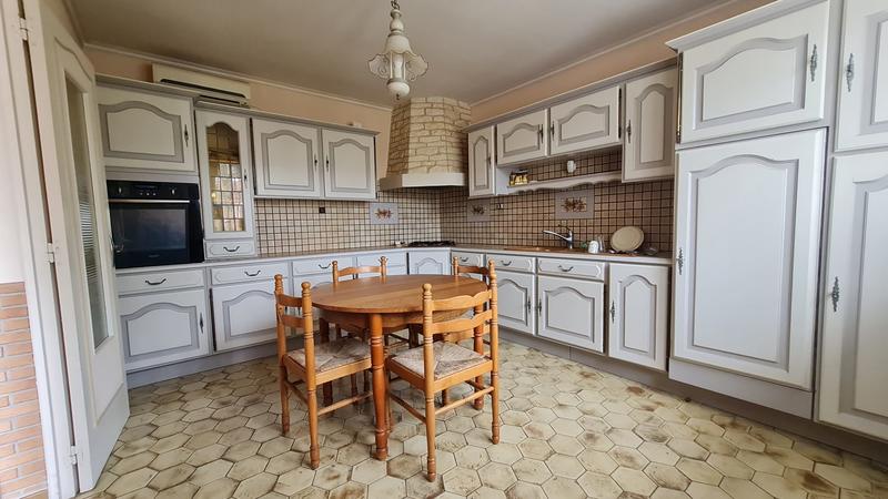 Maison - 200 m² - 4 pièces