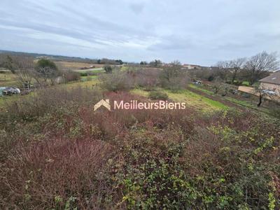 Terrain constructible - 3 590 m²