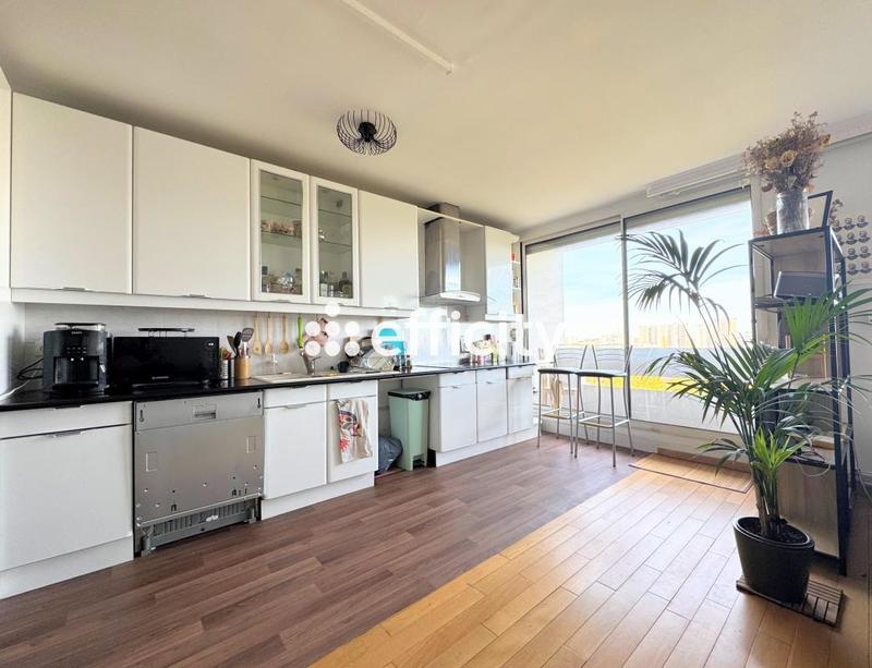 Appartement ancien - 80 m² - 4 pièces