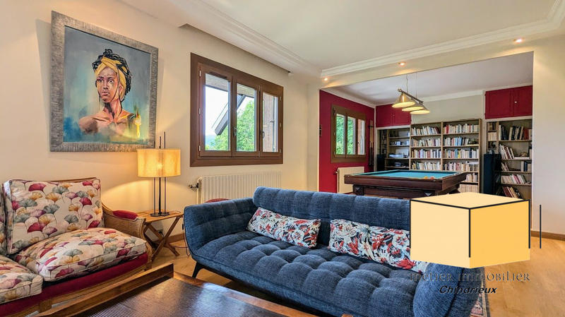 Villa - 304 m² - 10 pièces