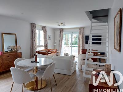 Appartement - 99 m² - 4 pièces