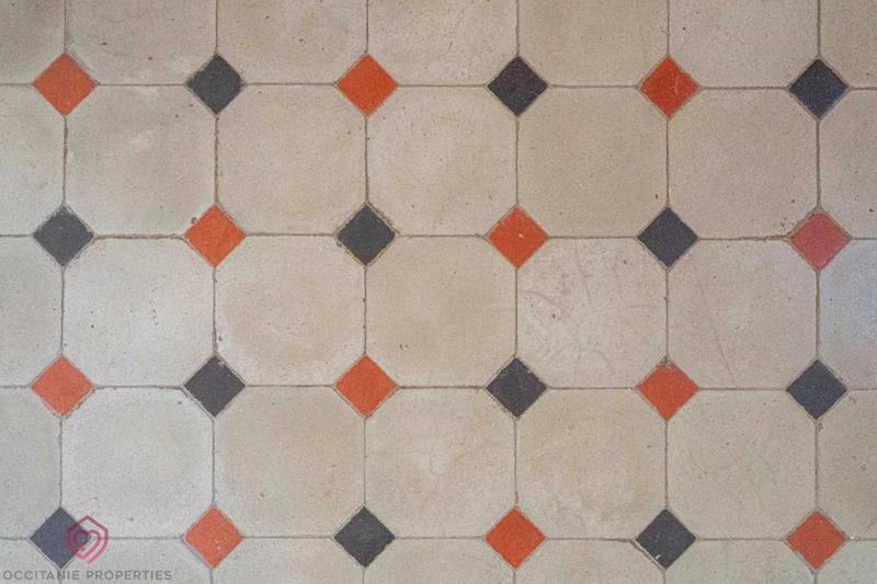 Maison de maîtres - 409 m² - 13 pièces