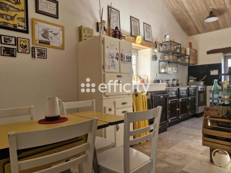 Maison en pierre - 173 m² - 6 pièces