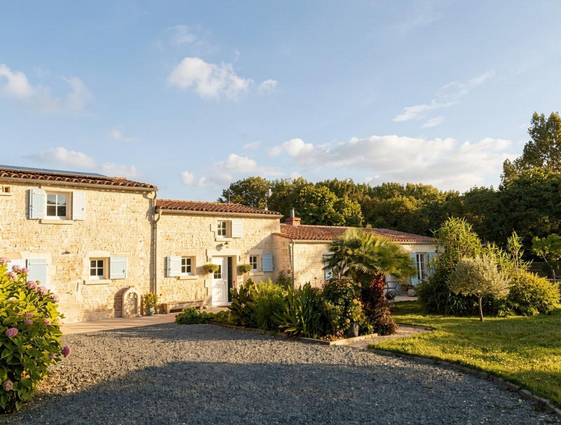 Maison - 205 m² - 6 pièces