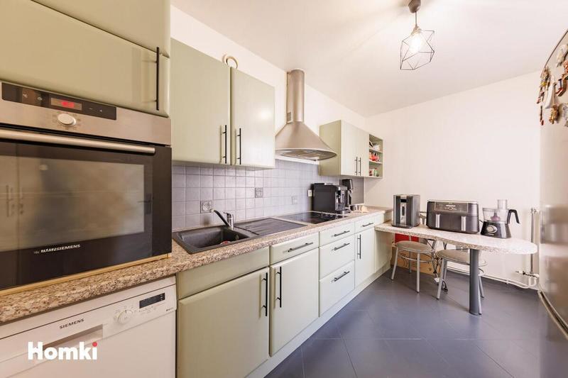 Appartement - 85 m² - 3 pièces