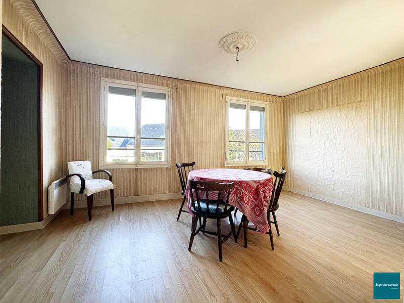 Maison - 85 m² - 5 pièces