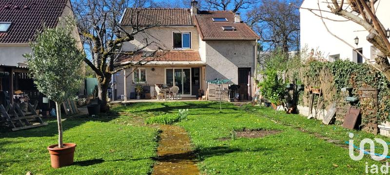 Maison - 95 m² - 5 pièces