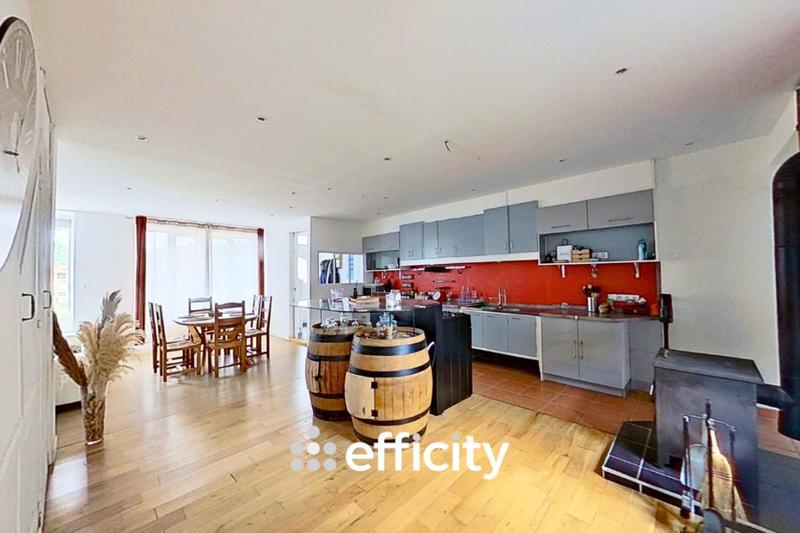 Maison - 151 m² - 5 pièces