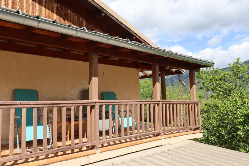 Maison - 90 m² - 5 pièces