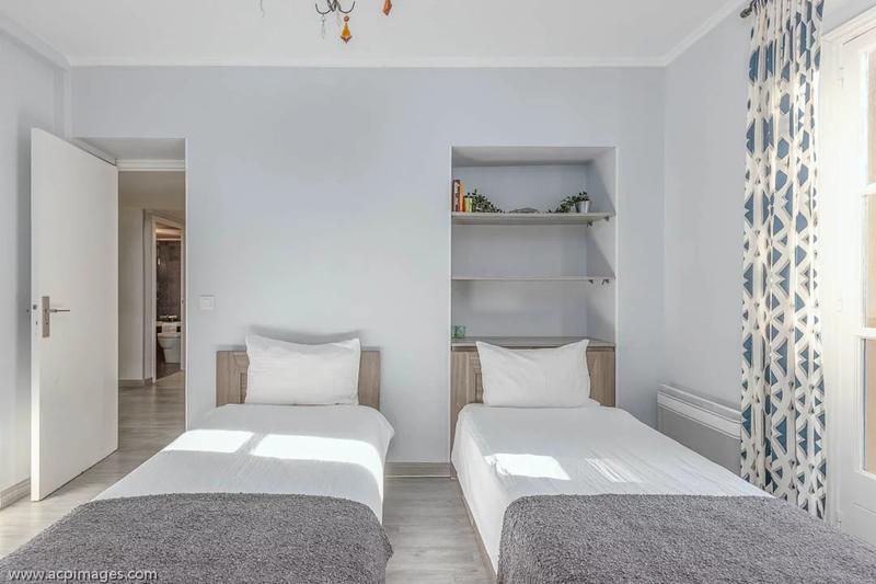 Appartement - 90 m² - 4 pièces