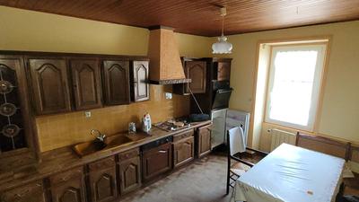 Maison en pierre - 139 m² - 6 pièces