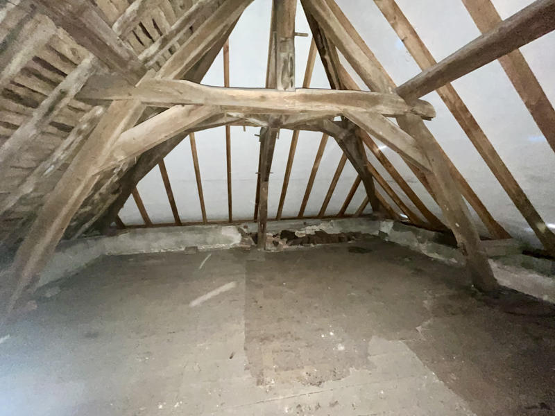 Propriété - 330 m² - 12 pièces