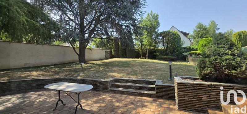 Maison - 235 m² - 7 pièces