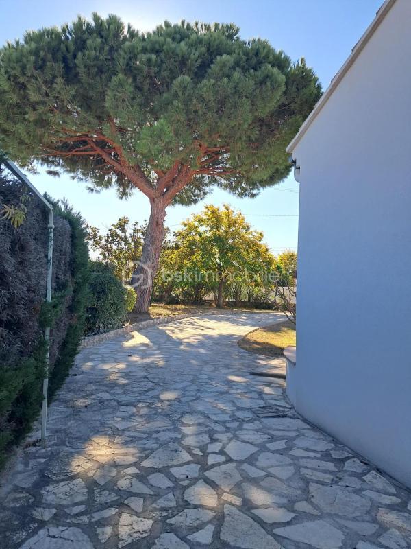 Maison traditionnelle - 180 m² - 6 pièces