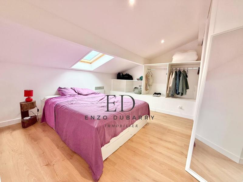 Maison - 174 m² - 7 pièces