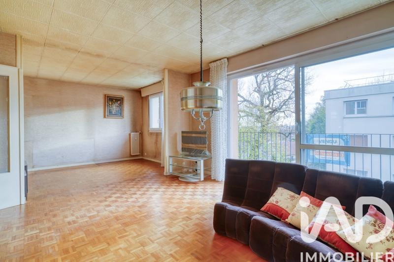 Appartement - 100 m² - 5 pièces